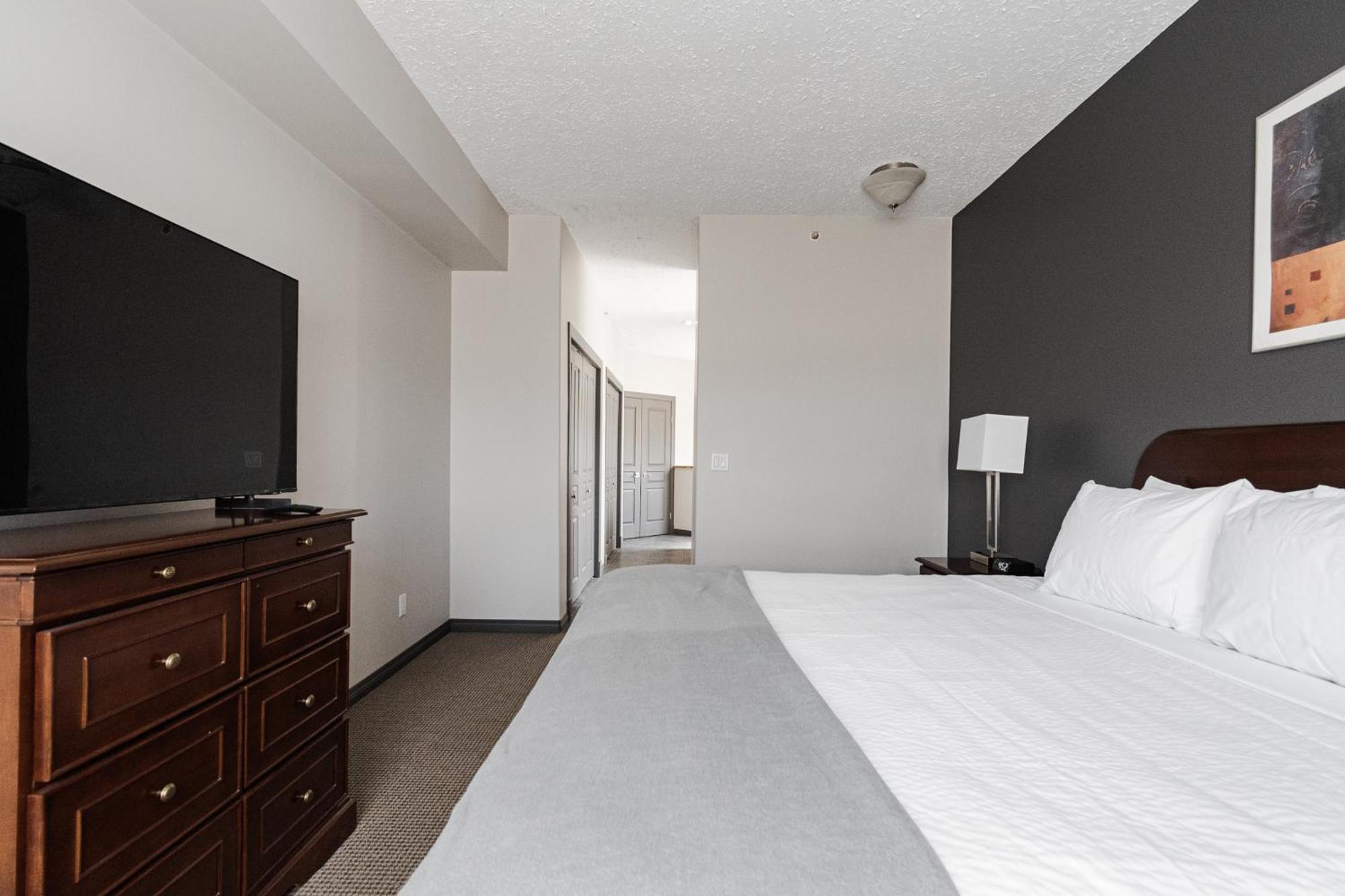 Premier Residence - Fort Mcmurray Eksteriør bilde