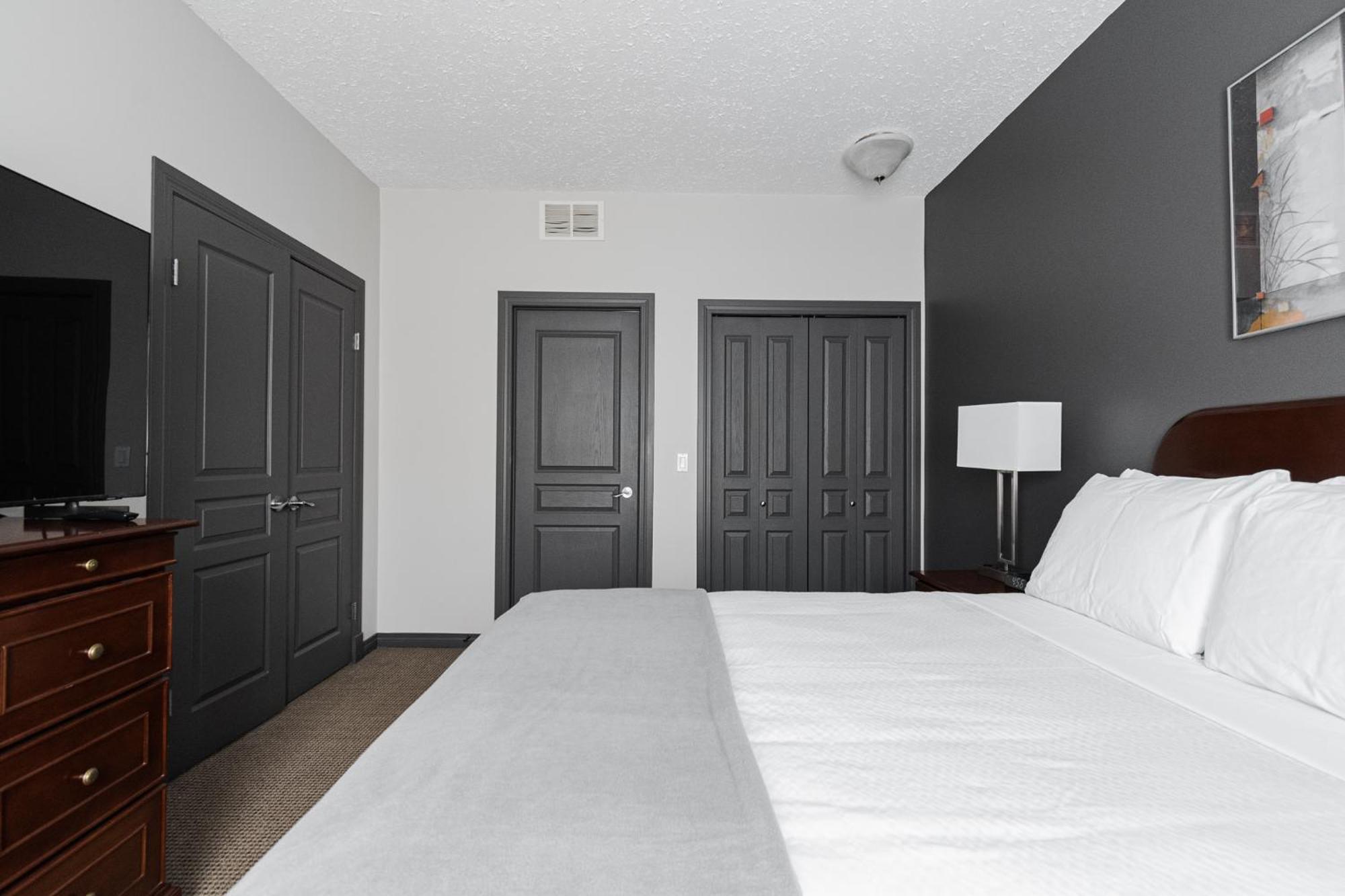 Premier Residence - Fort Mcmurray Eksteriør bilde